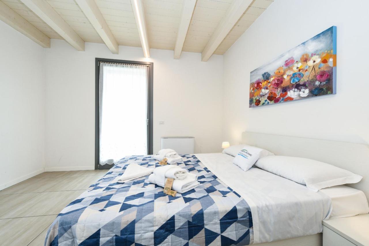 Borgo Gasparina Family Apartments Кастельнуово-дель-Гарда Экстерьер фото