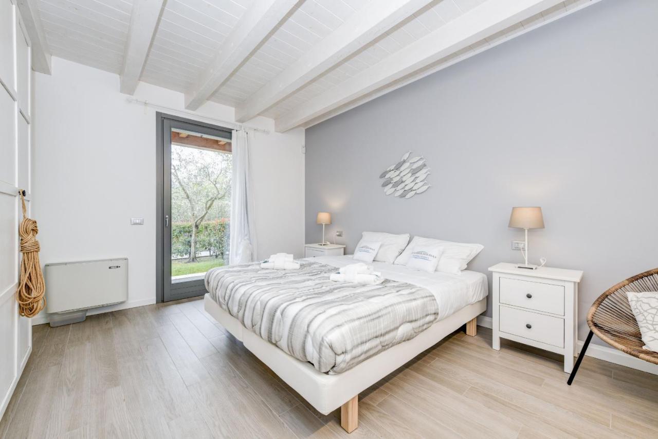 Borgo Gasparina Family Apartments Кастельнуово-дель-Гарда Экстерьер фото